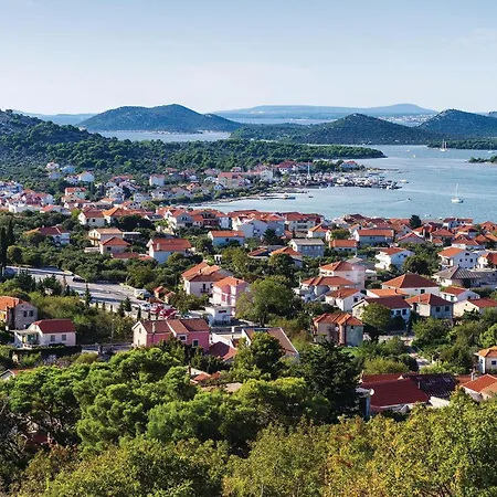 Vakantiehuis With A Fireplace 04