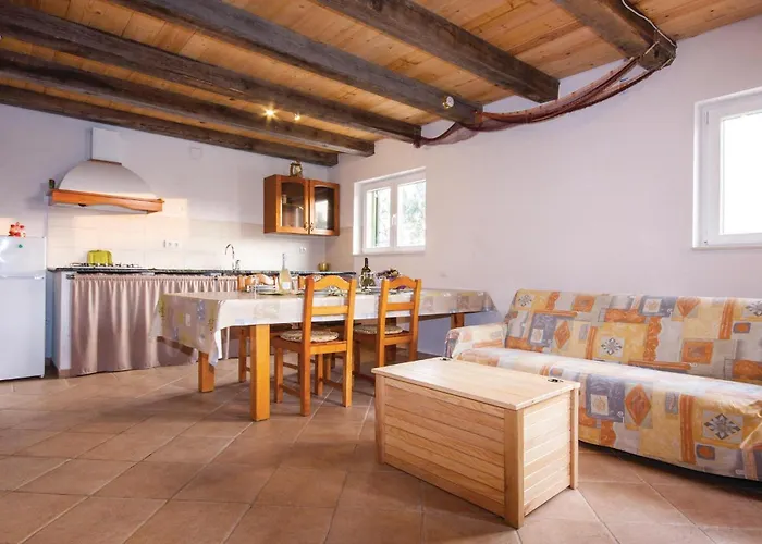 With A Fireplace 04 제제라